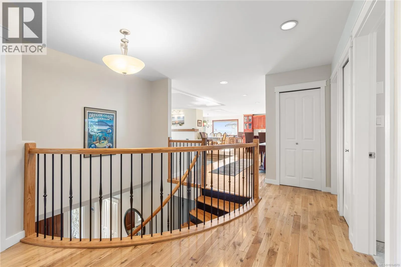 2815 Cosgrove Cres