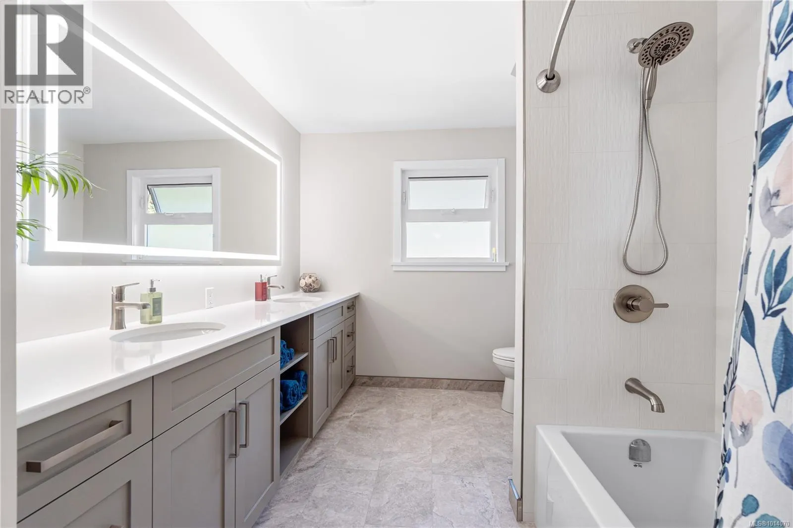 2815 Cosgrove Cres