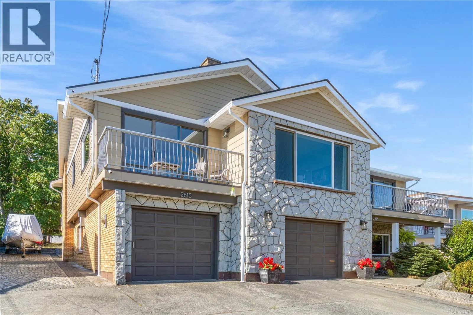 2815 Cosgrove Cres