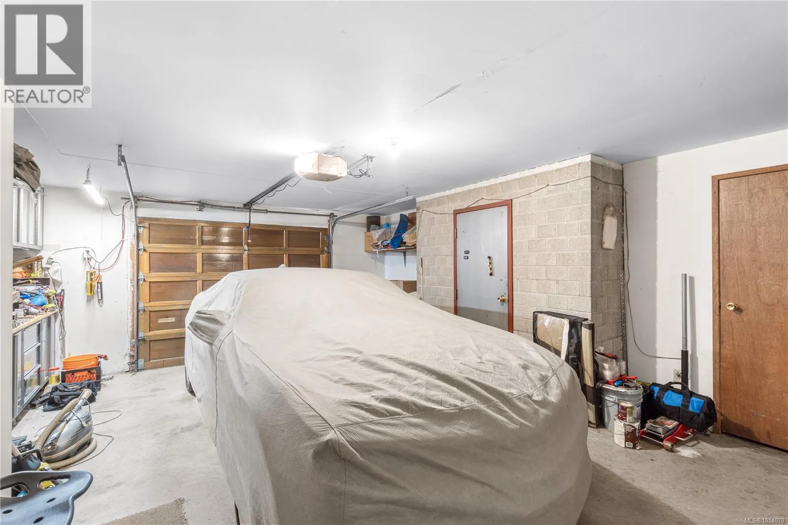 2815 Cosgrove Cres