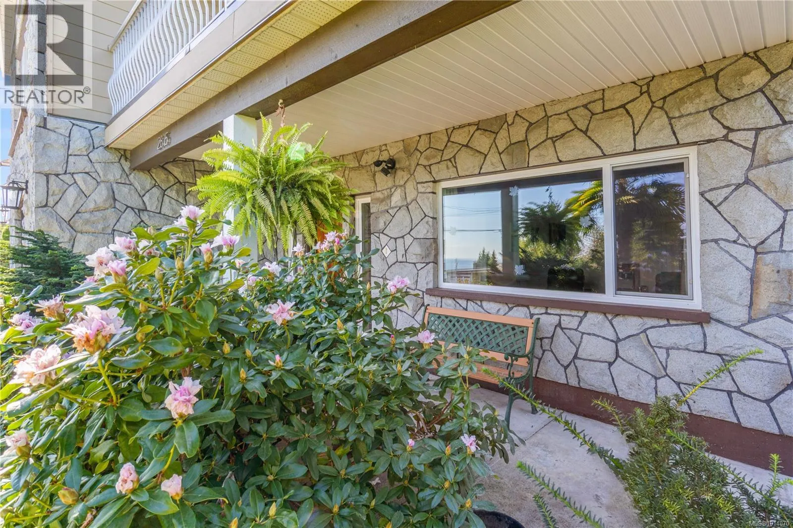 2815 Cosgrove Cres