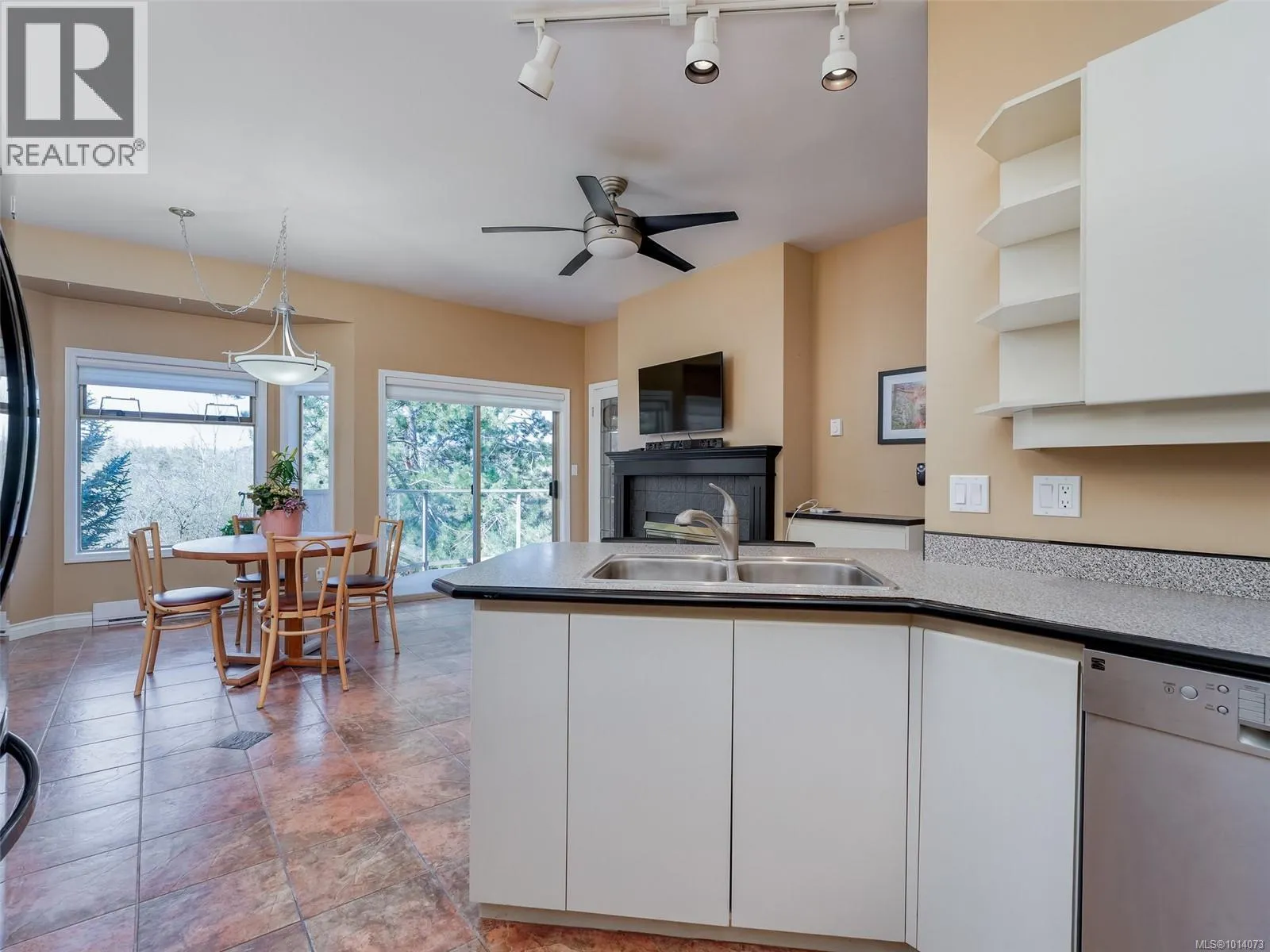 47 4318 Emily Carr Dr