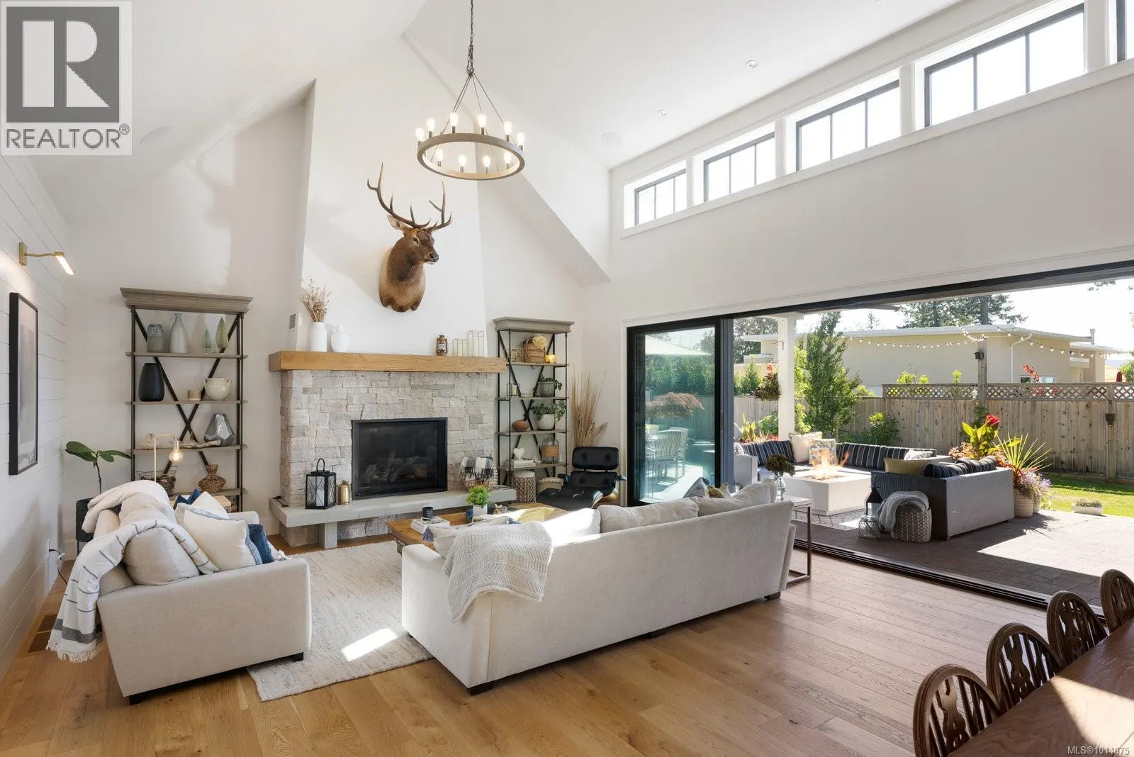585 Downey Rd