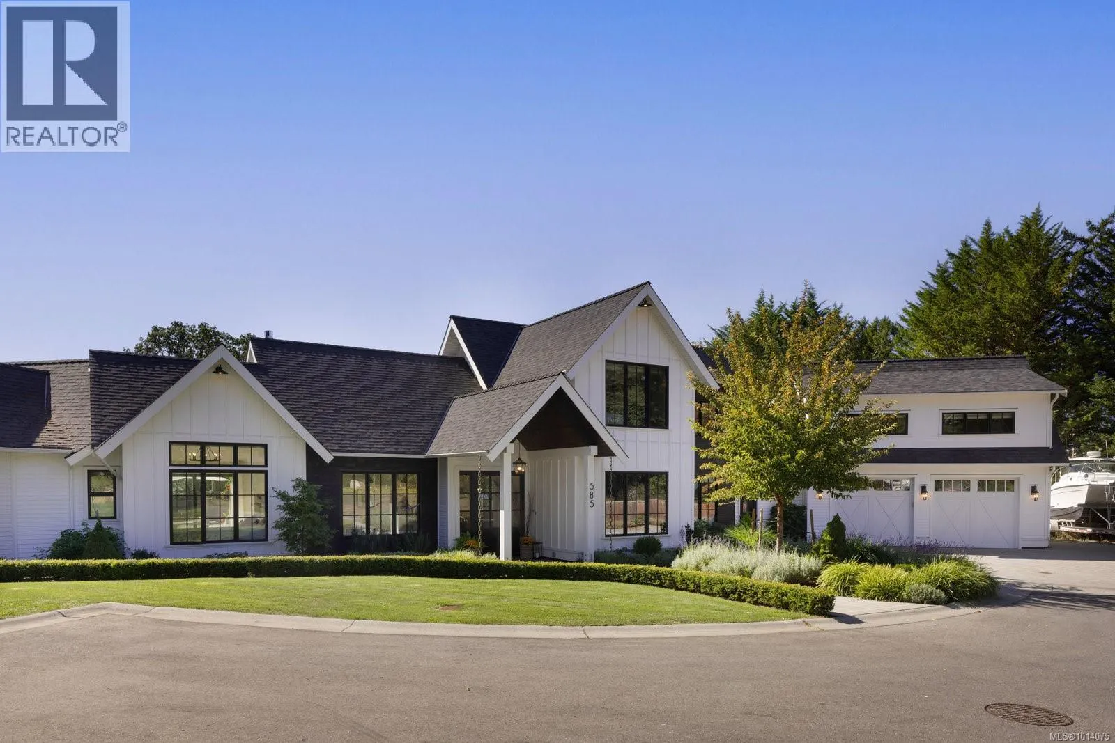 585 Downey Rd