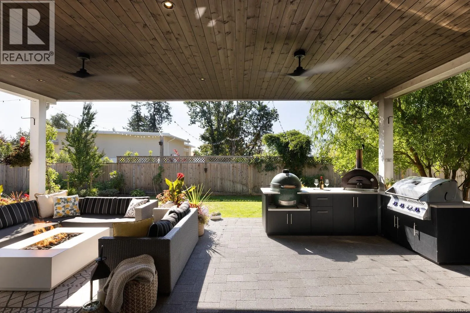 585 Downey Rd