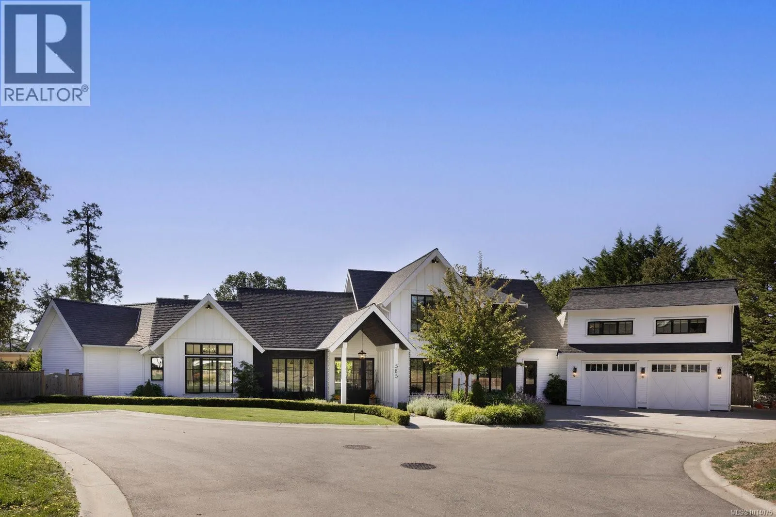 585 Downey Rd