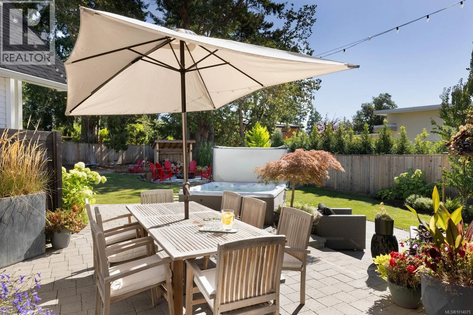 585 Downey Rd