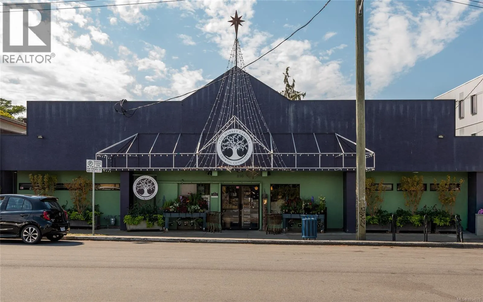4 820 Dunsmuir Rd