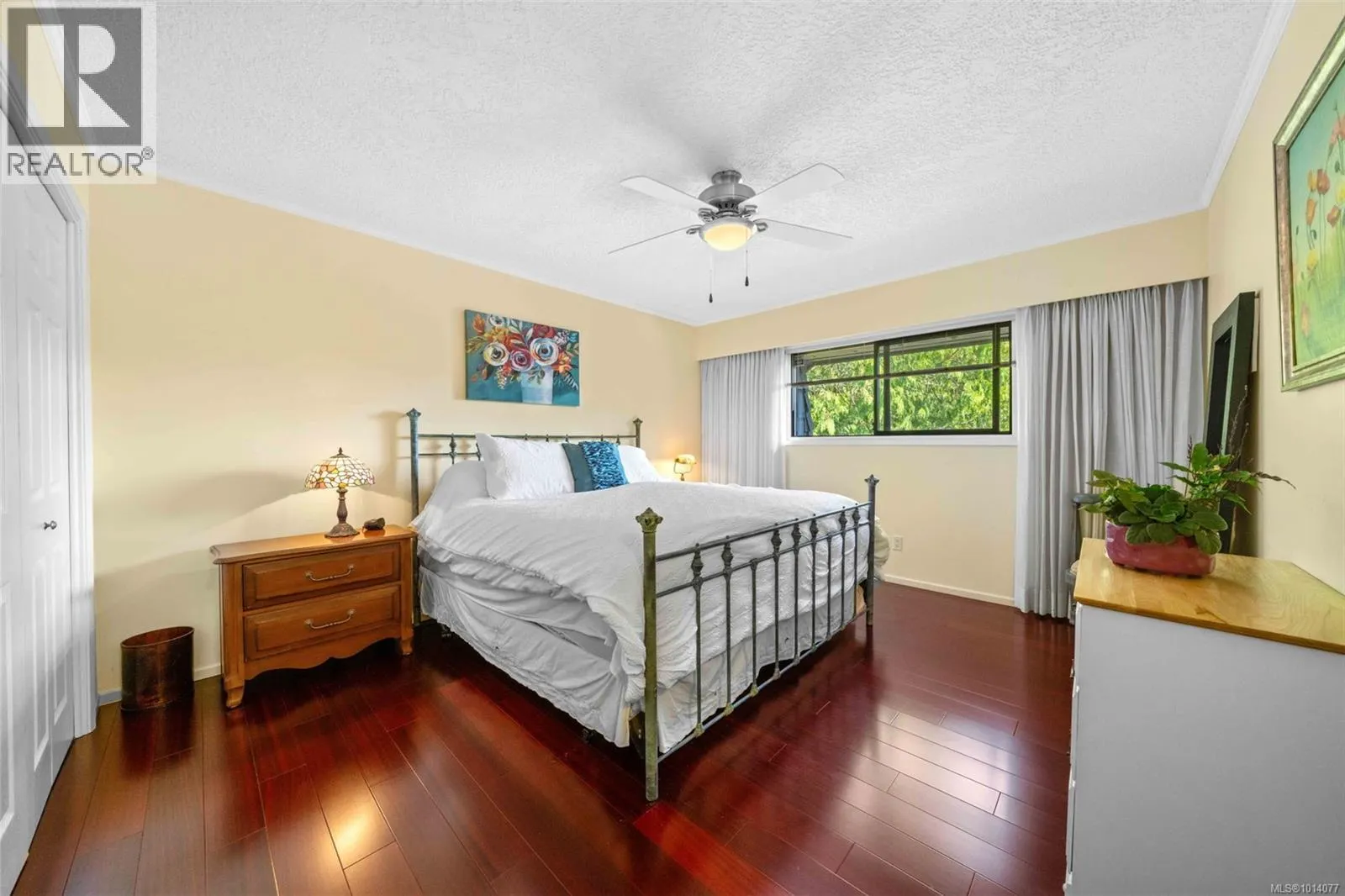 994 Landeen Pl