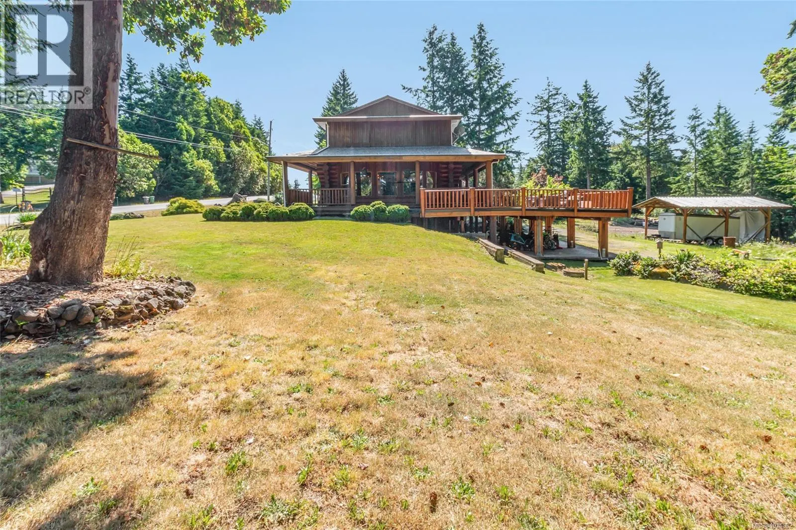 3769 Panorama Cres