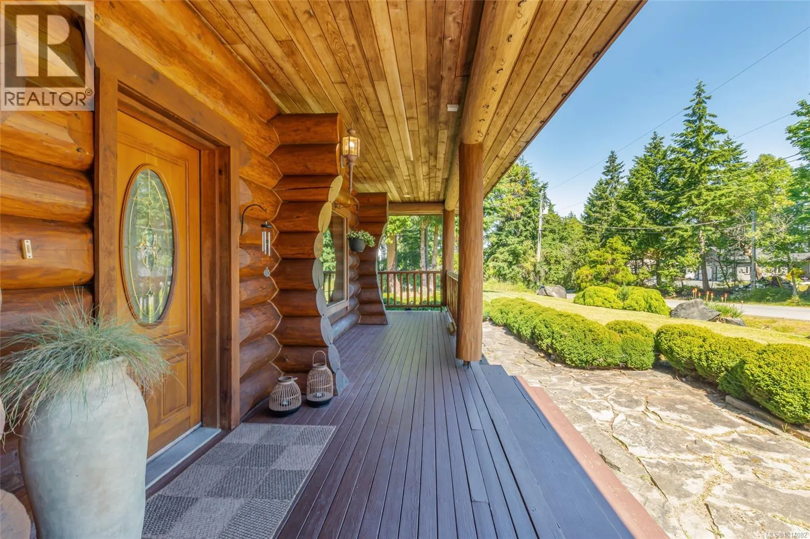 3769 Panorama Cres