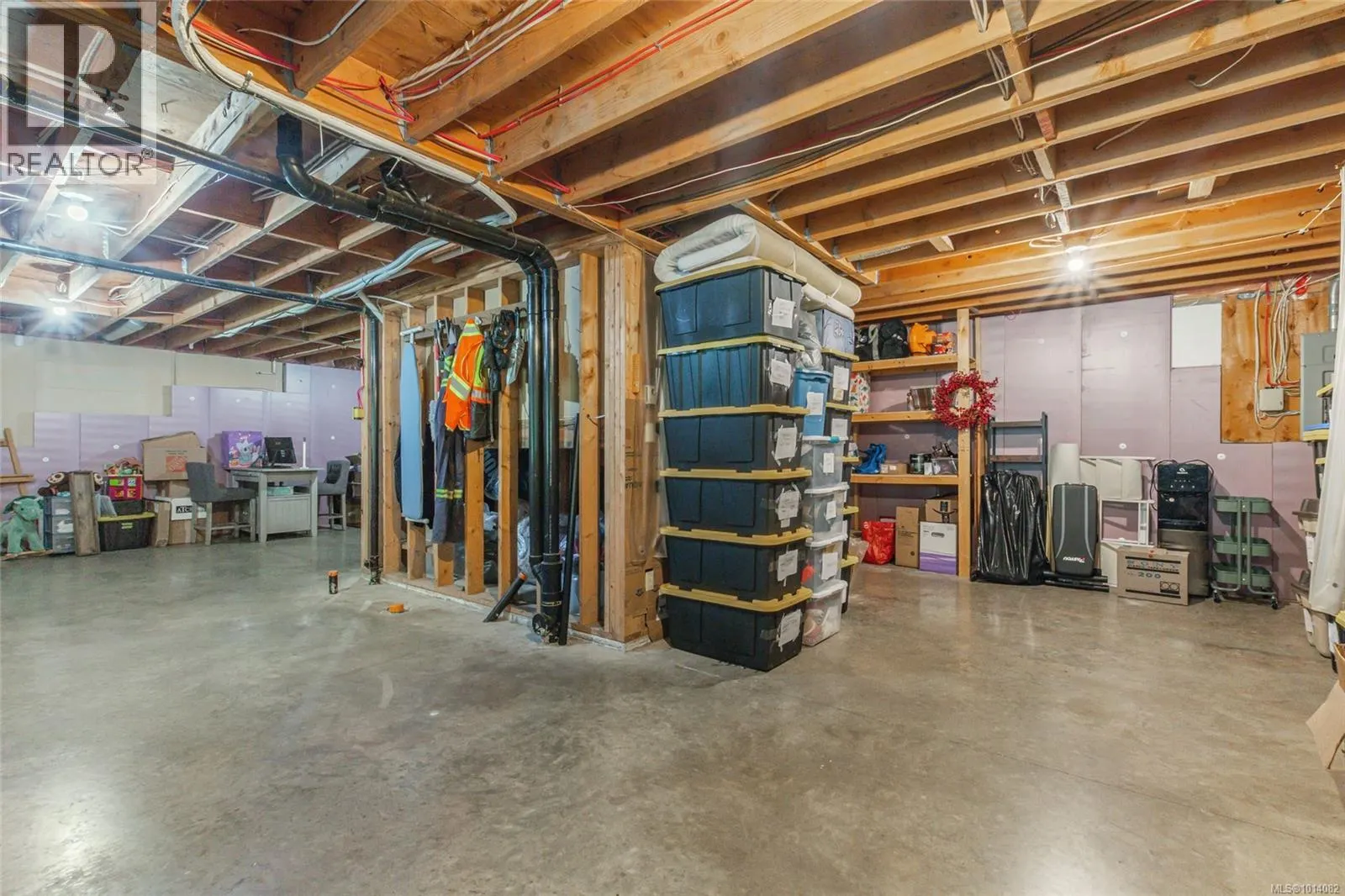3769 Panorama Cres