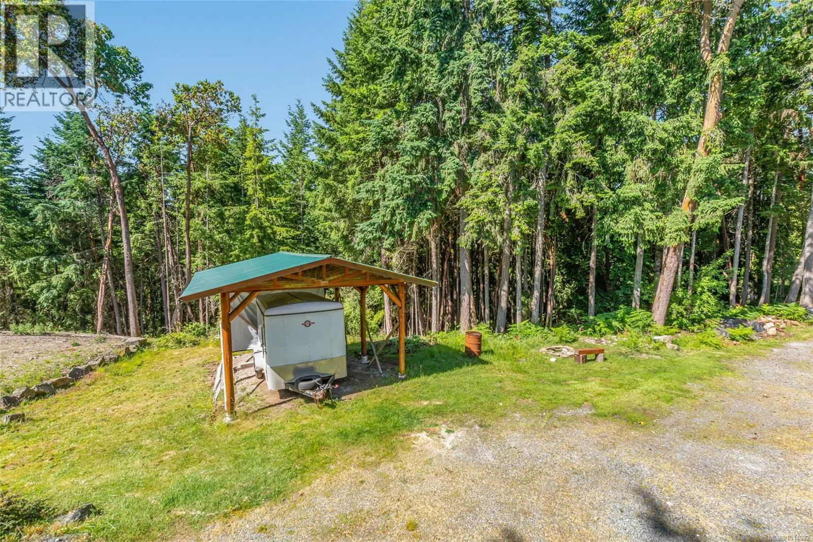 3769 Panorama Cres