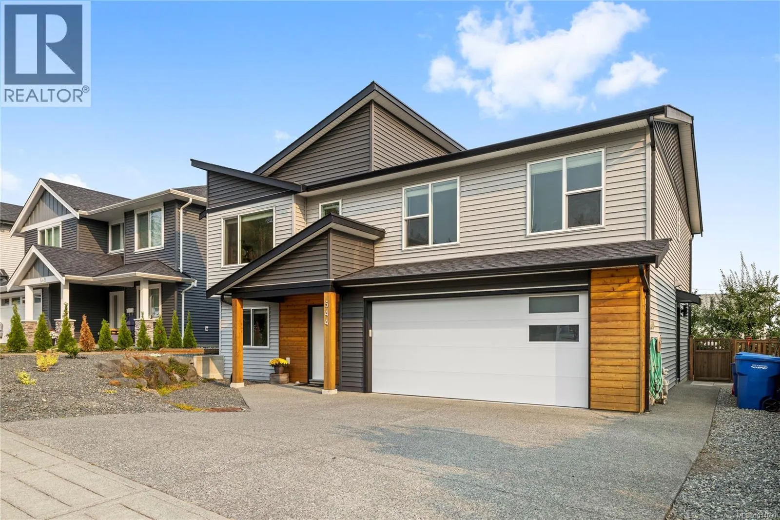 544 Grewal Pl