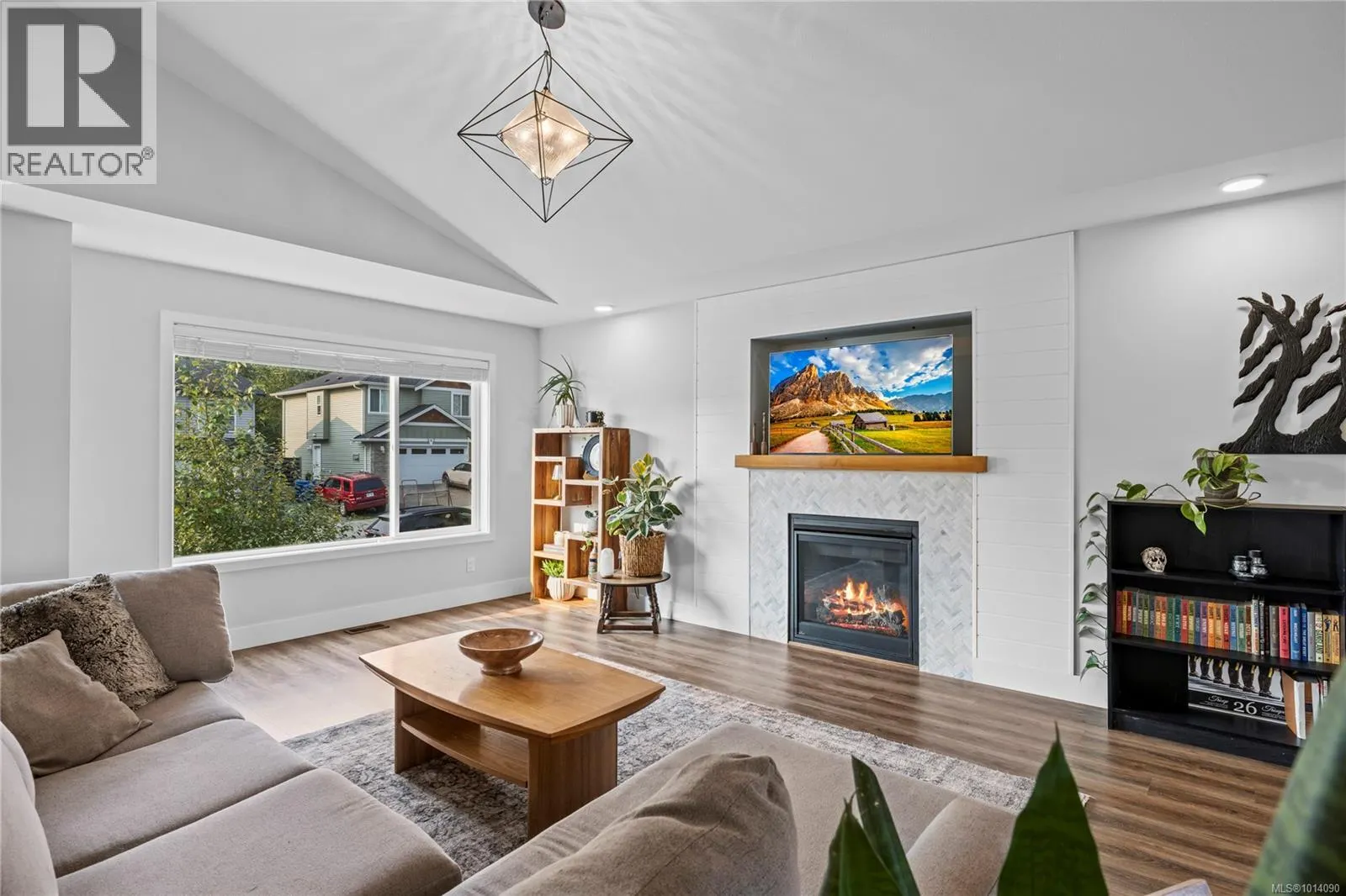 544 Grewal Pl
