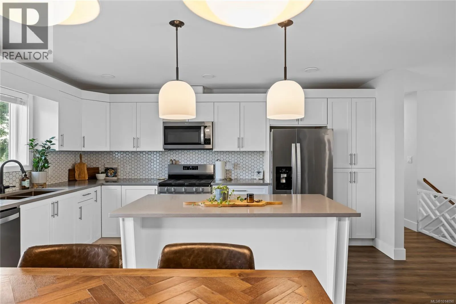 544 Grewal Pl