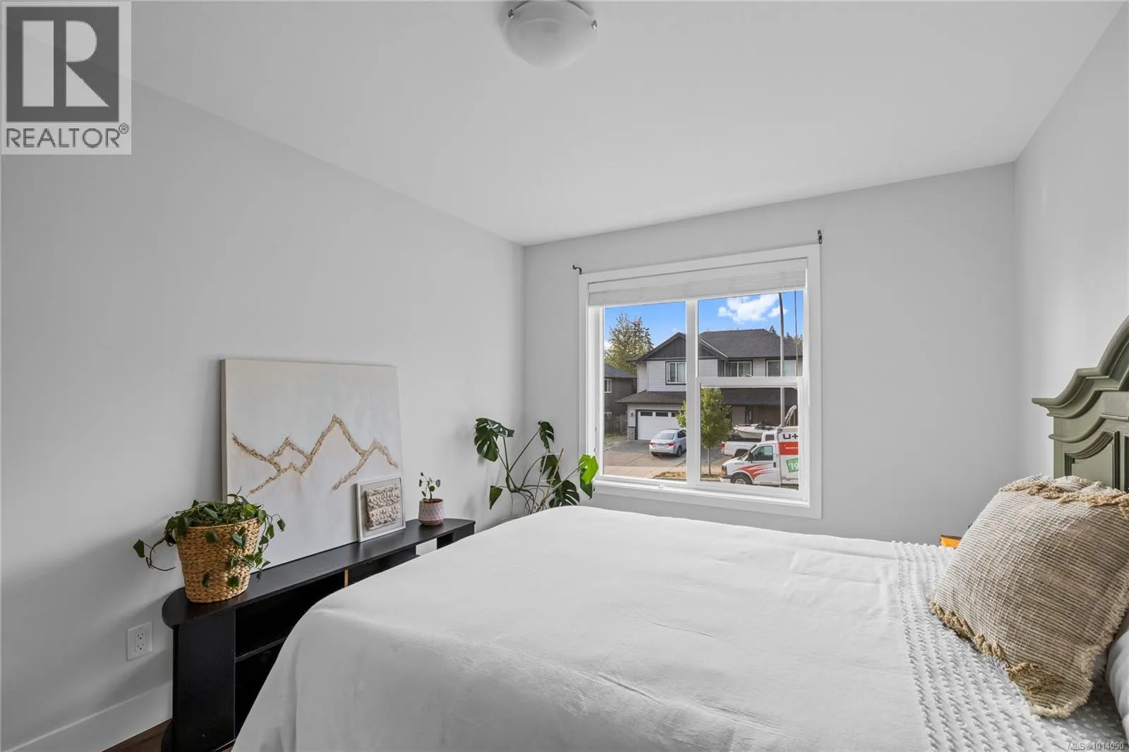544 Grewal Pl