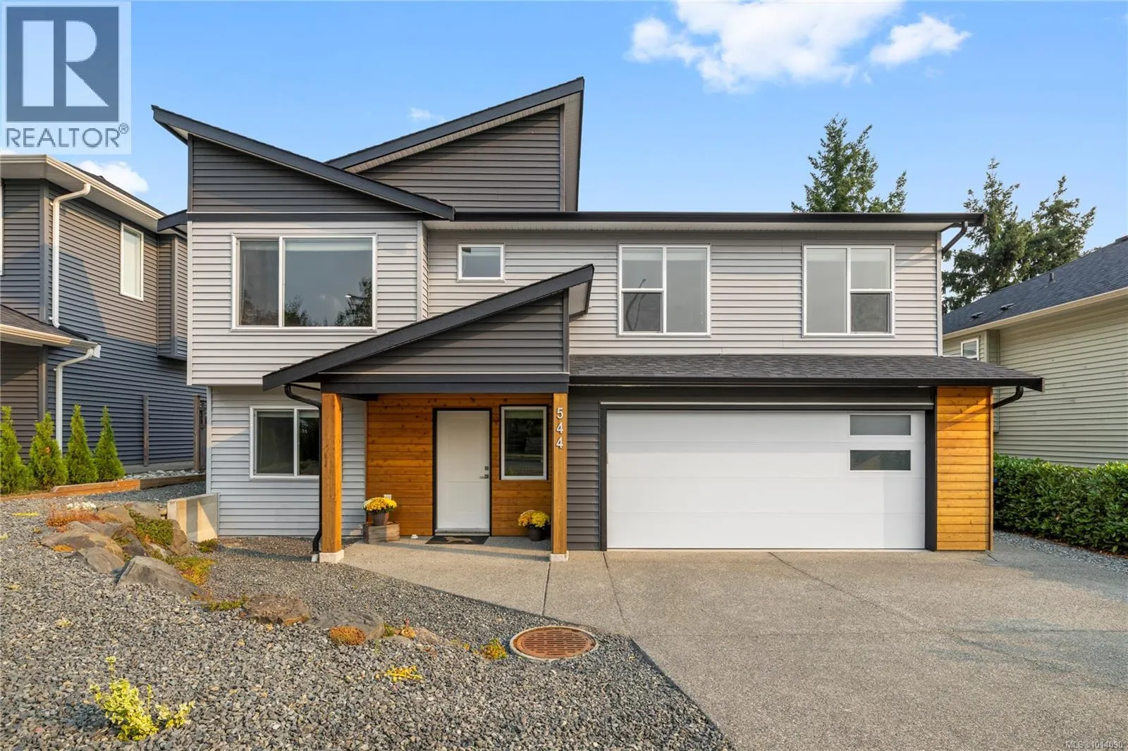 544 Grewal Pl