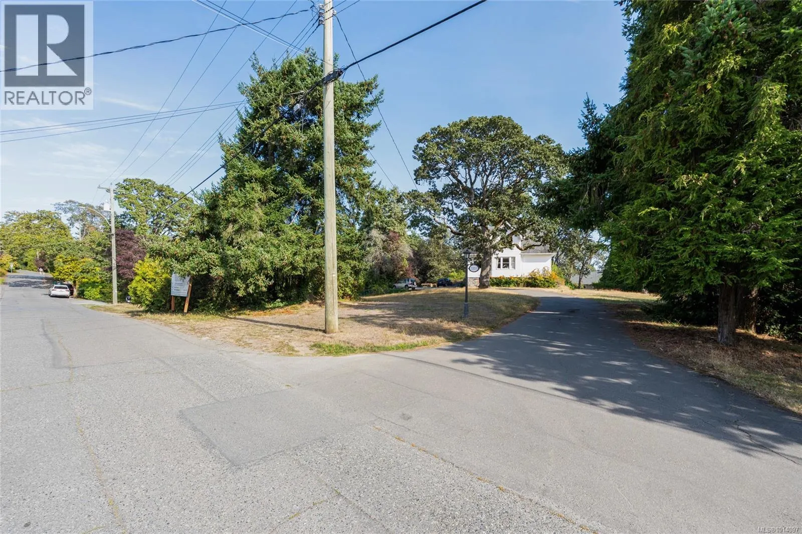 3353 Salsbury Way