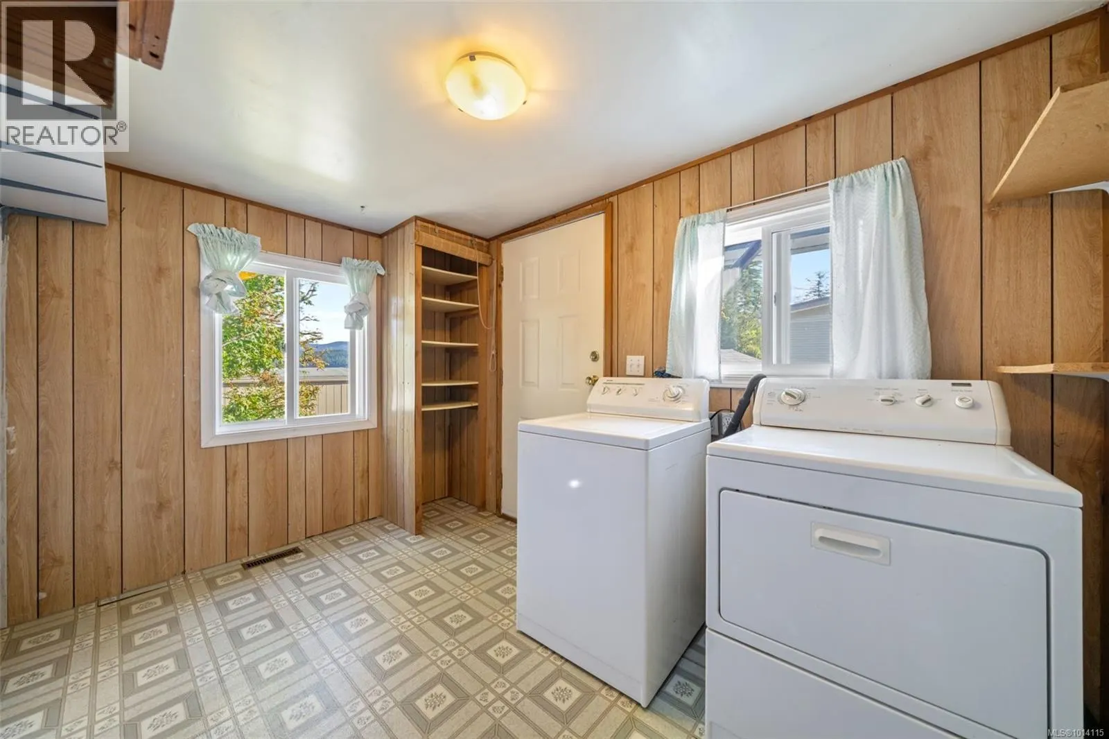 4 1265 Cherry Point Rd