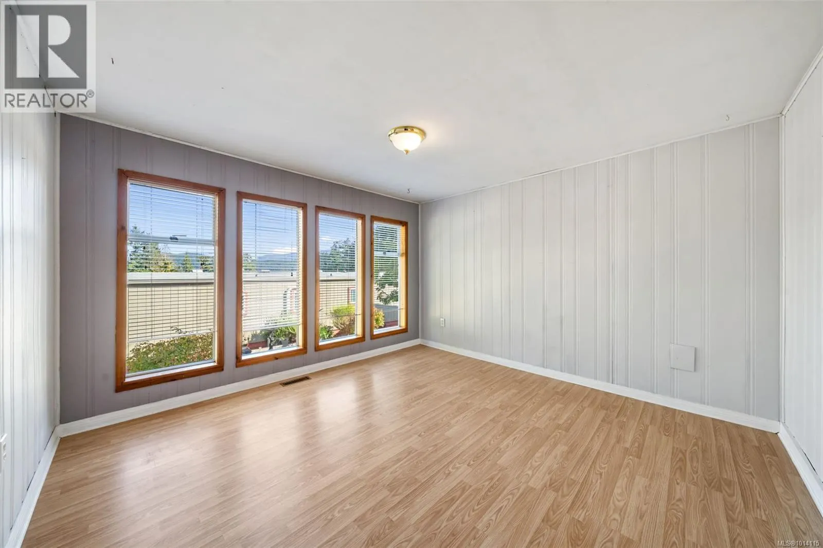 4 1265 Cherry Point Rd