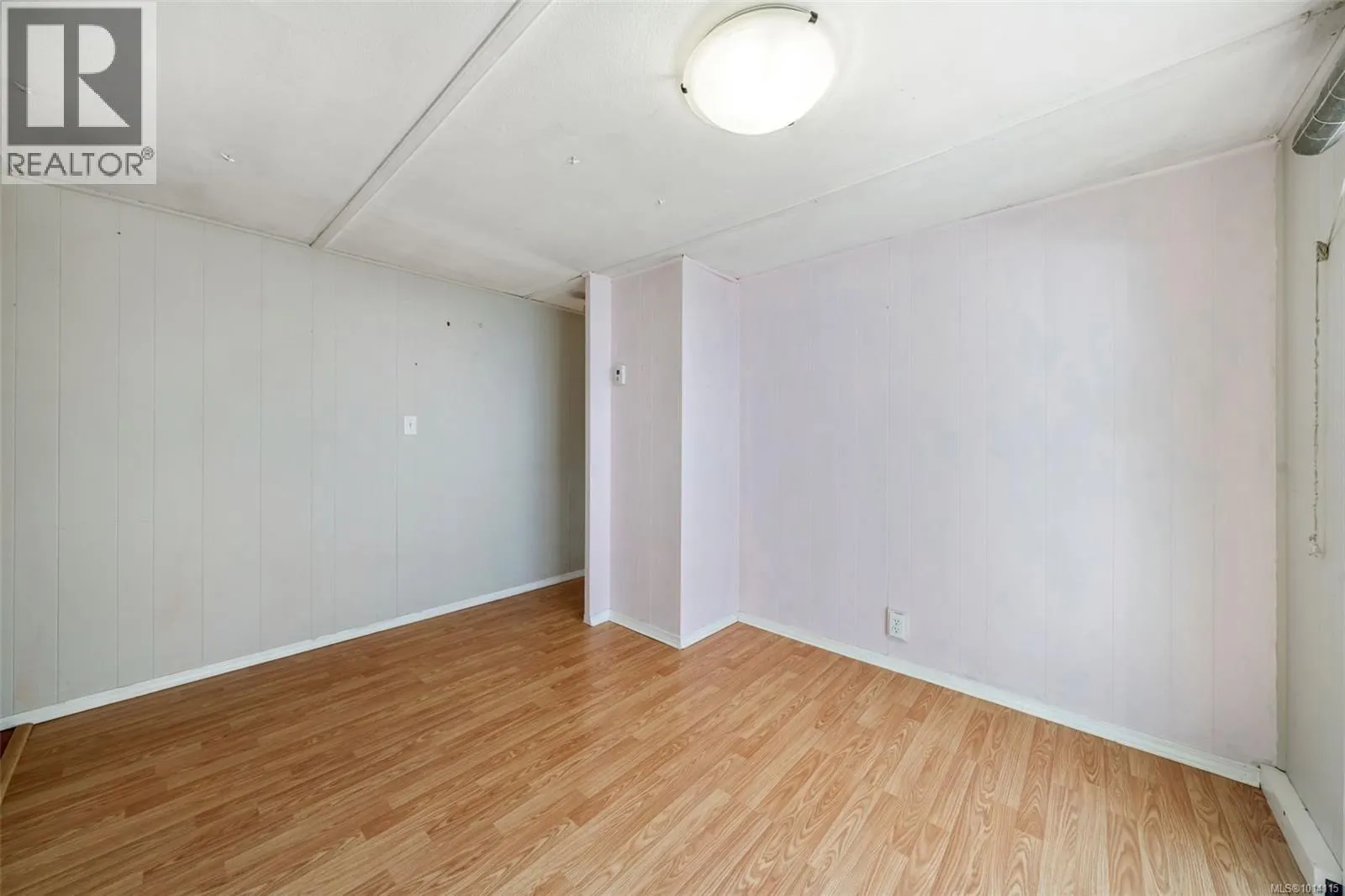 4 1265 Cherry Point Rd