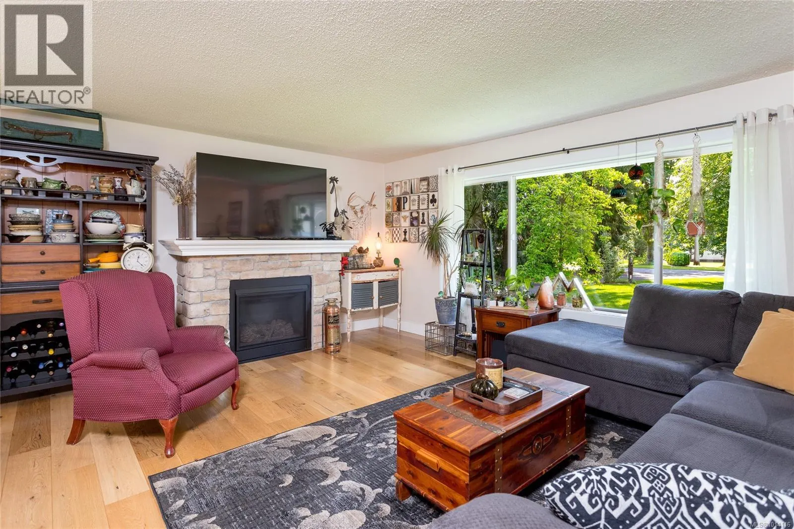4724 Fairbridge Dr