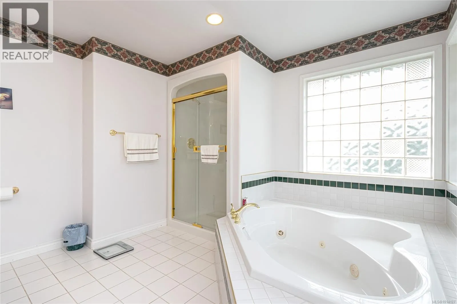 2350 Setchfield Ave