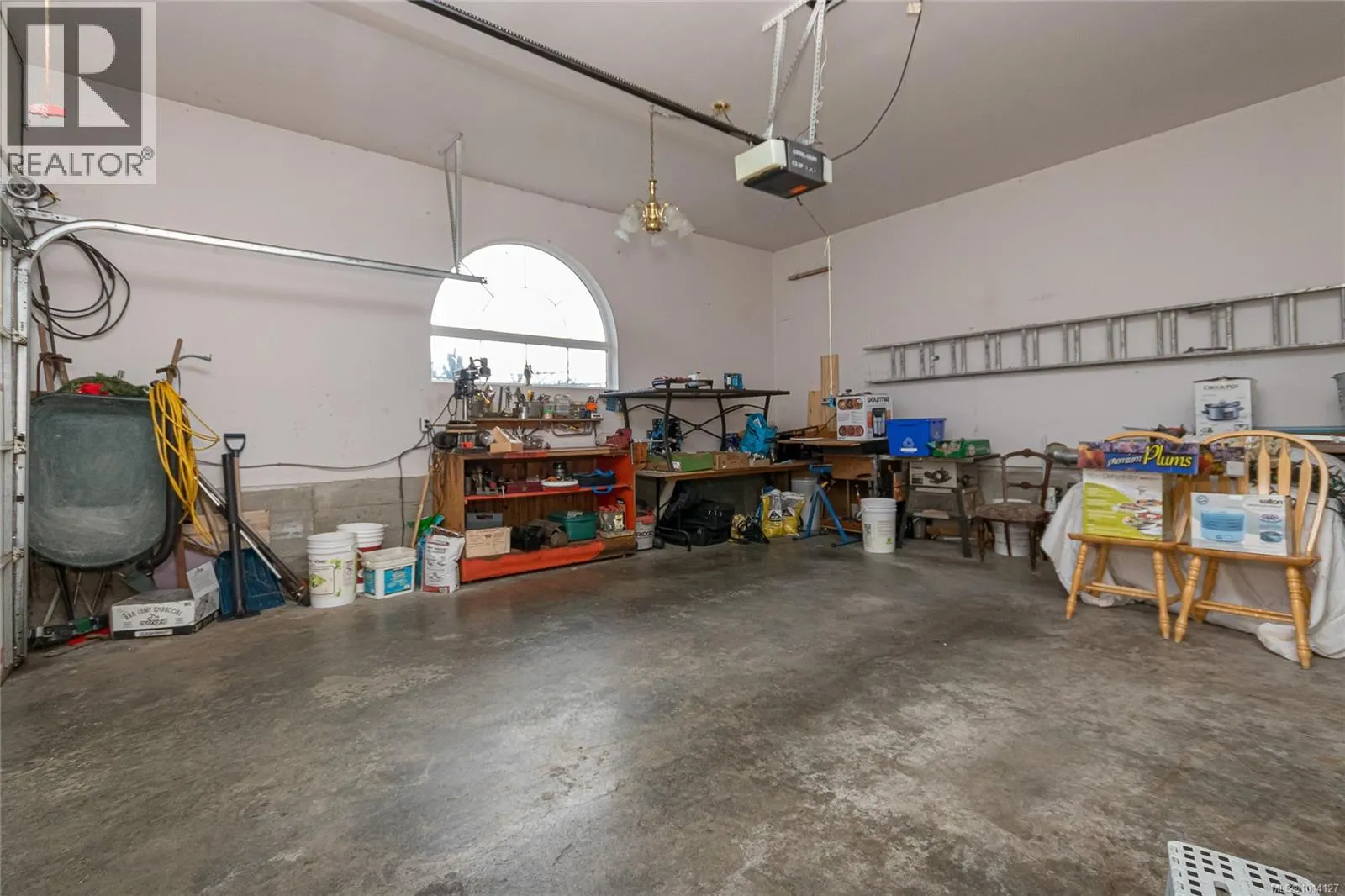 2350 Setchfield Ave