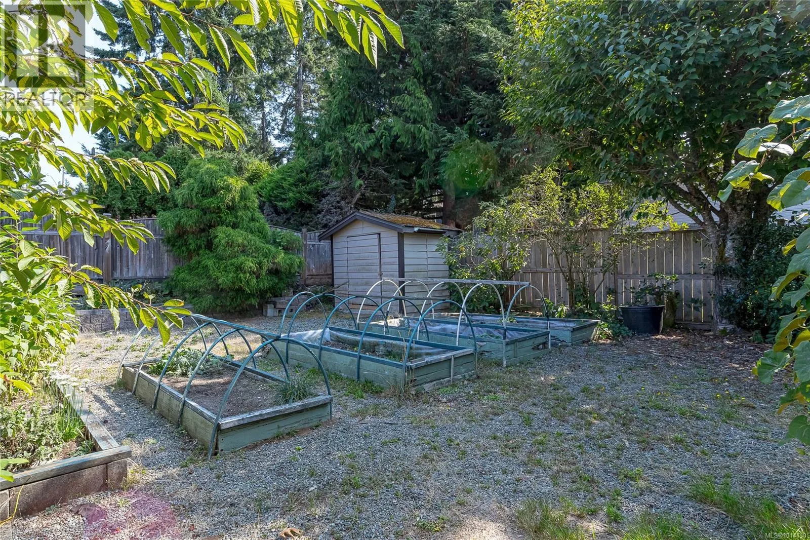 548 Hawthorne Dr