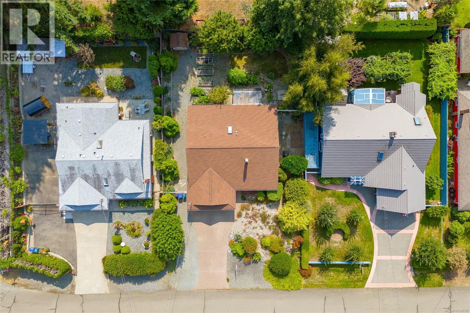 548 Hawthorne Dr