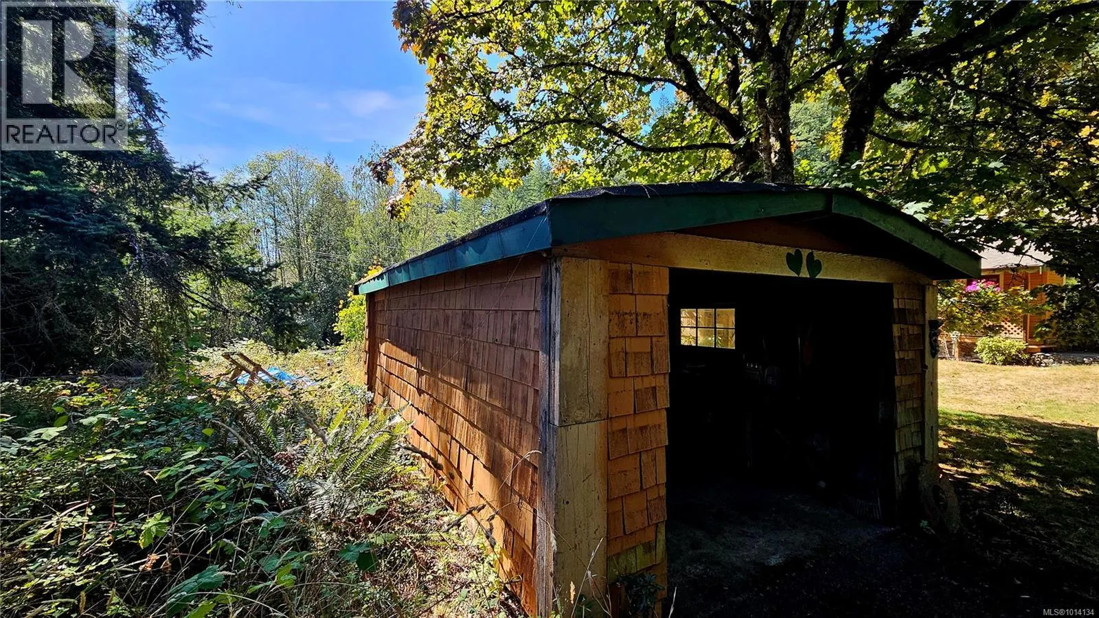 5162 Sooke Rd