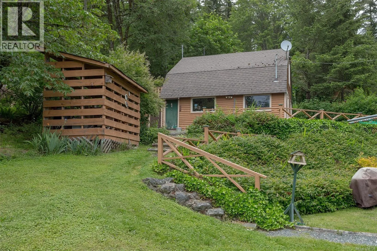 5162 Sooke Rd