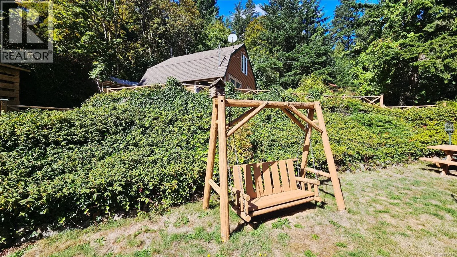 5162 Sooke Rd