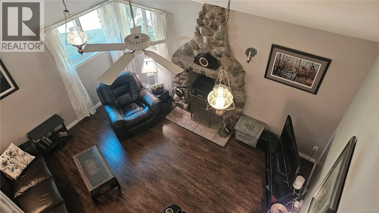 5162 Sooke Rd