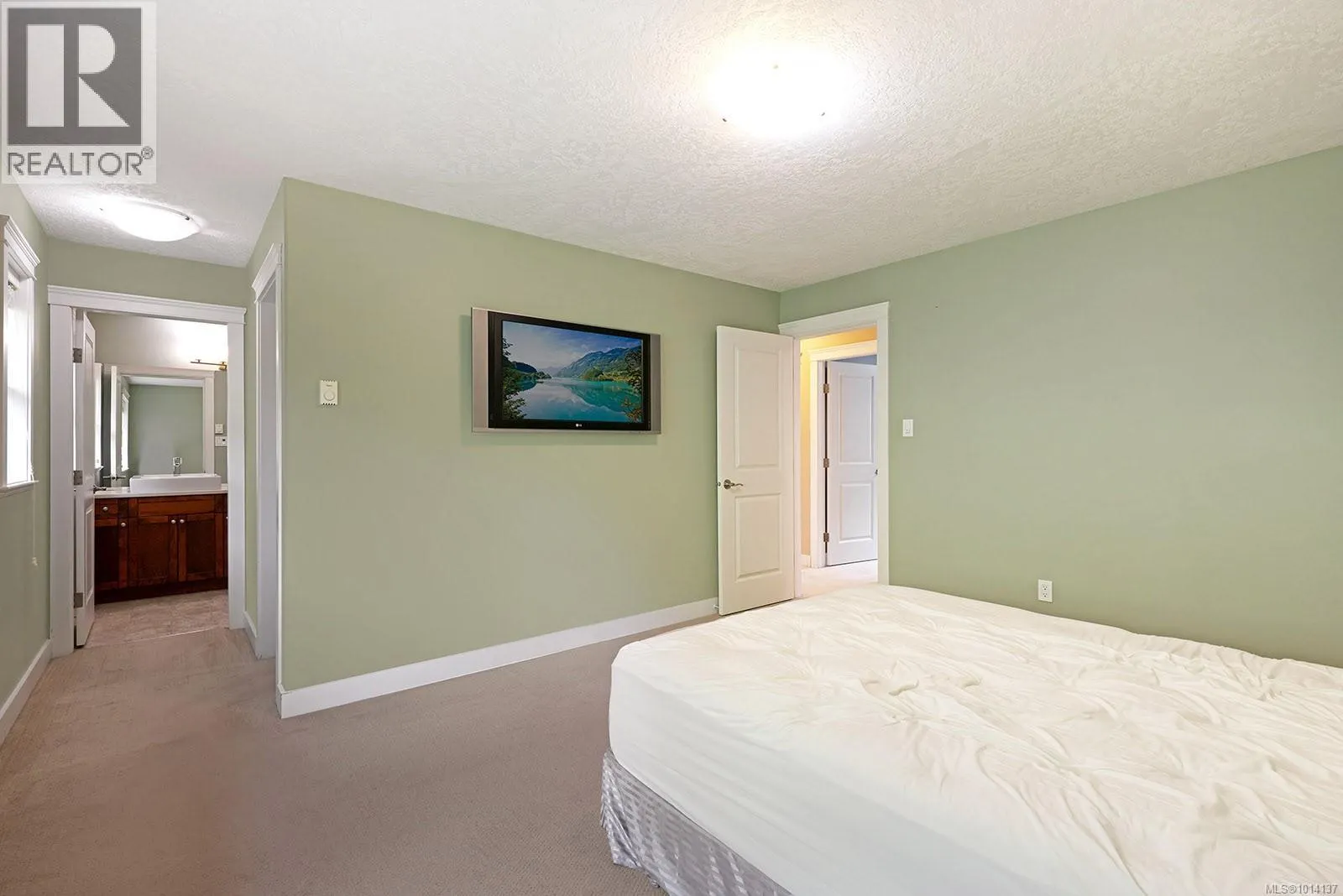 48 2112 Cumberland Rd