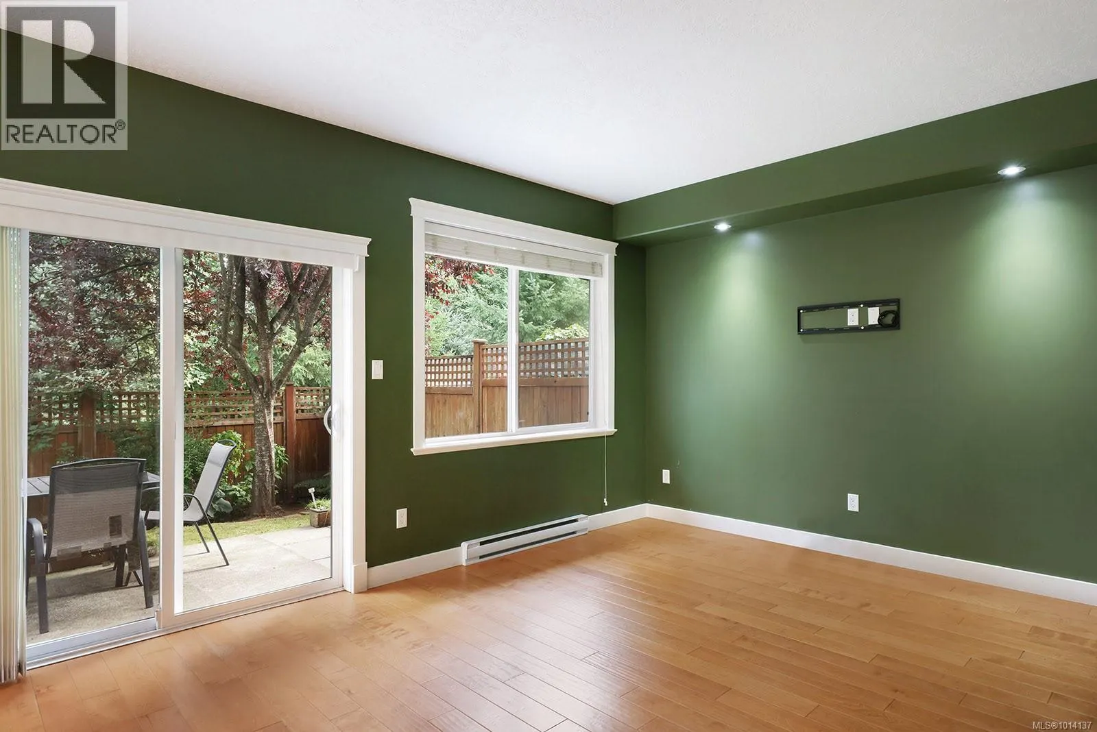 48 2112 Cumberland Rd