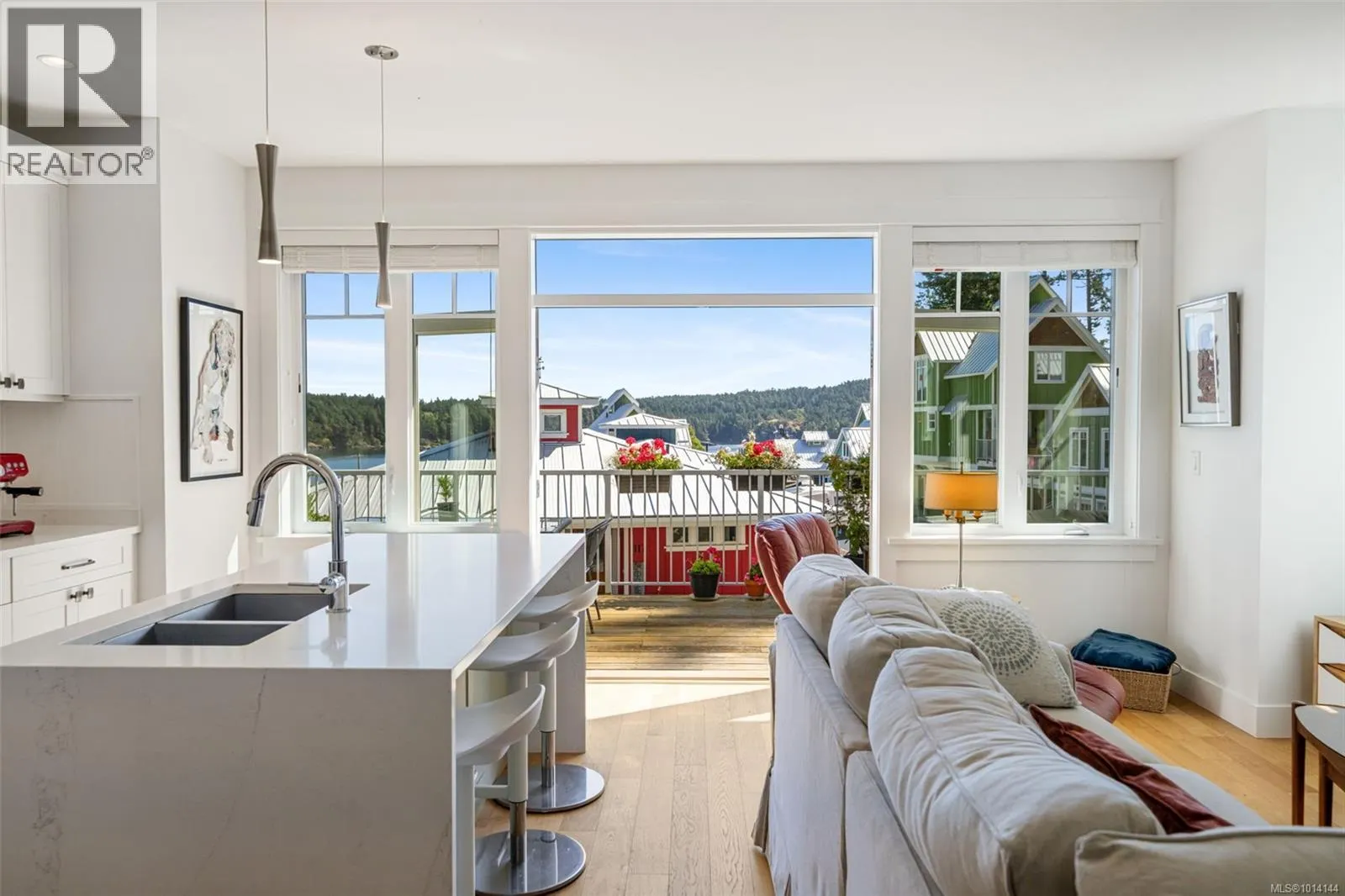 1113 Spirit Bay Rd