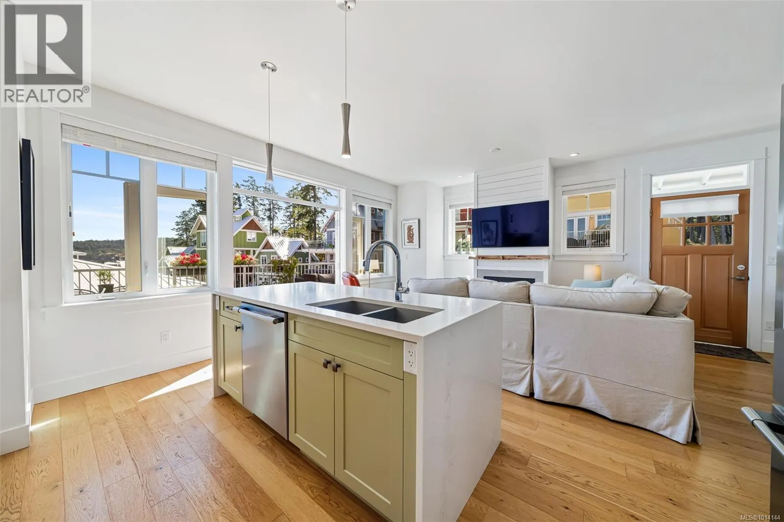 1113 Spirit Bay Rd