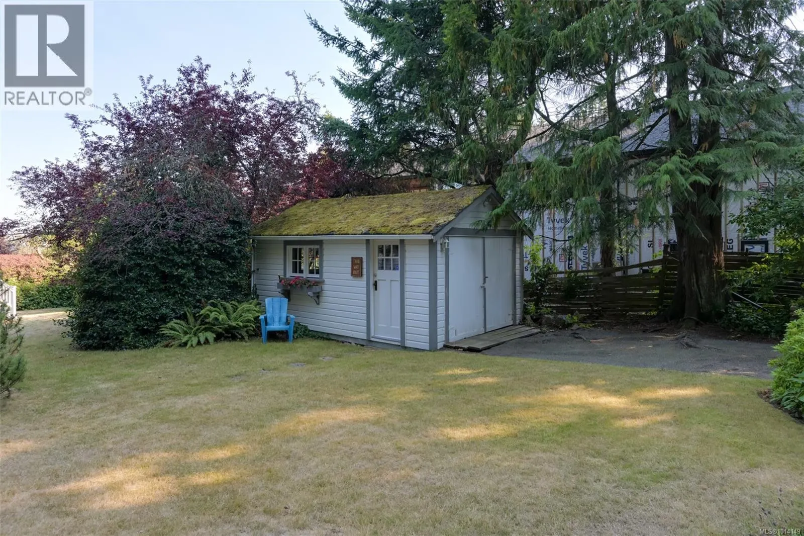 8645 East Saanich Rd