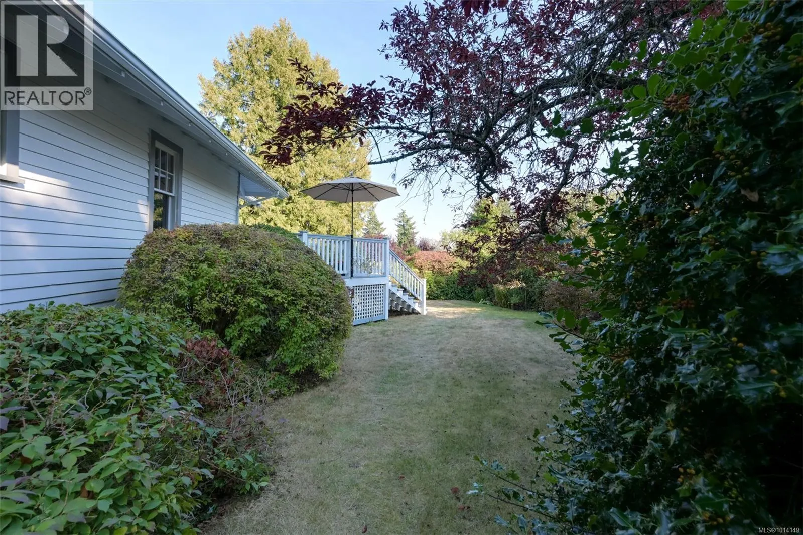 8645 East Saanich Rd