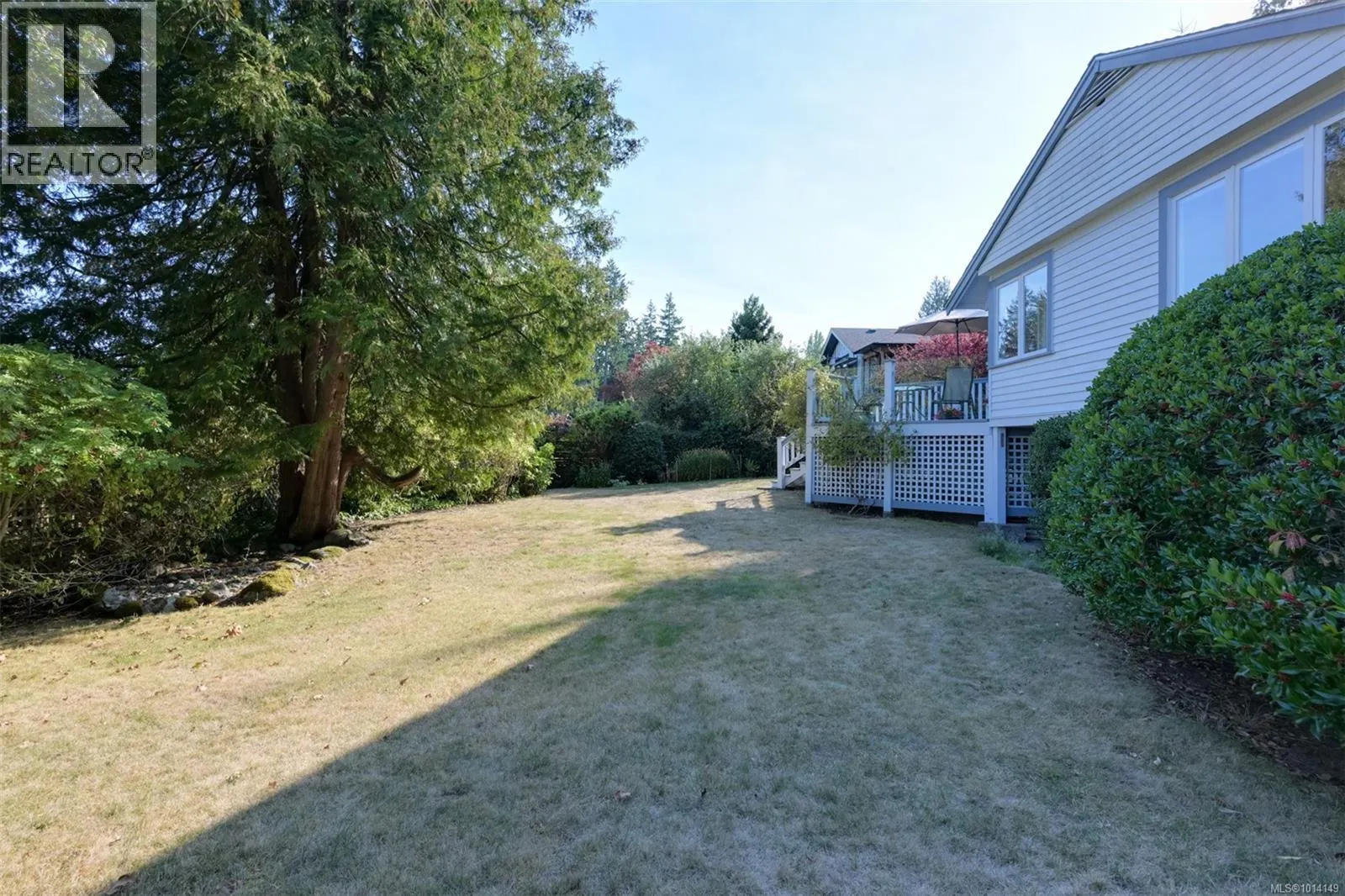 8645 East Saanich Rd