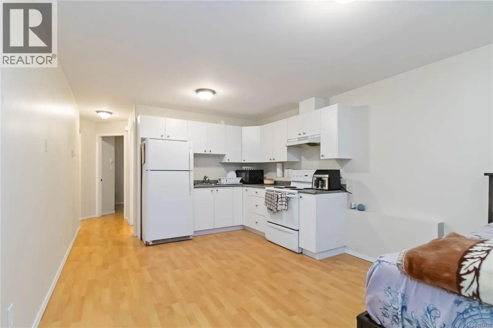 808 Jagdeep Pl