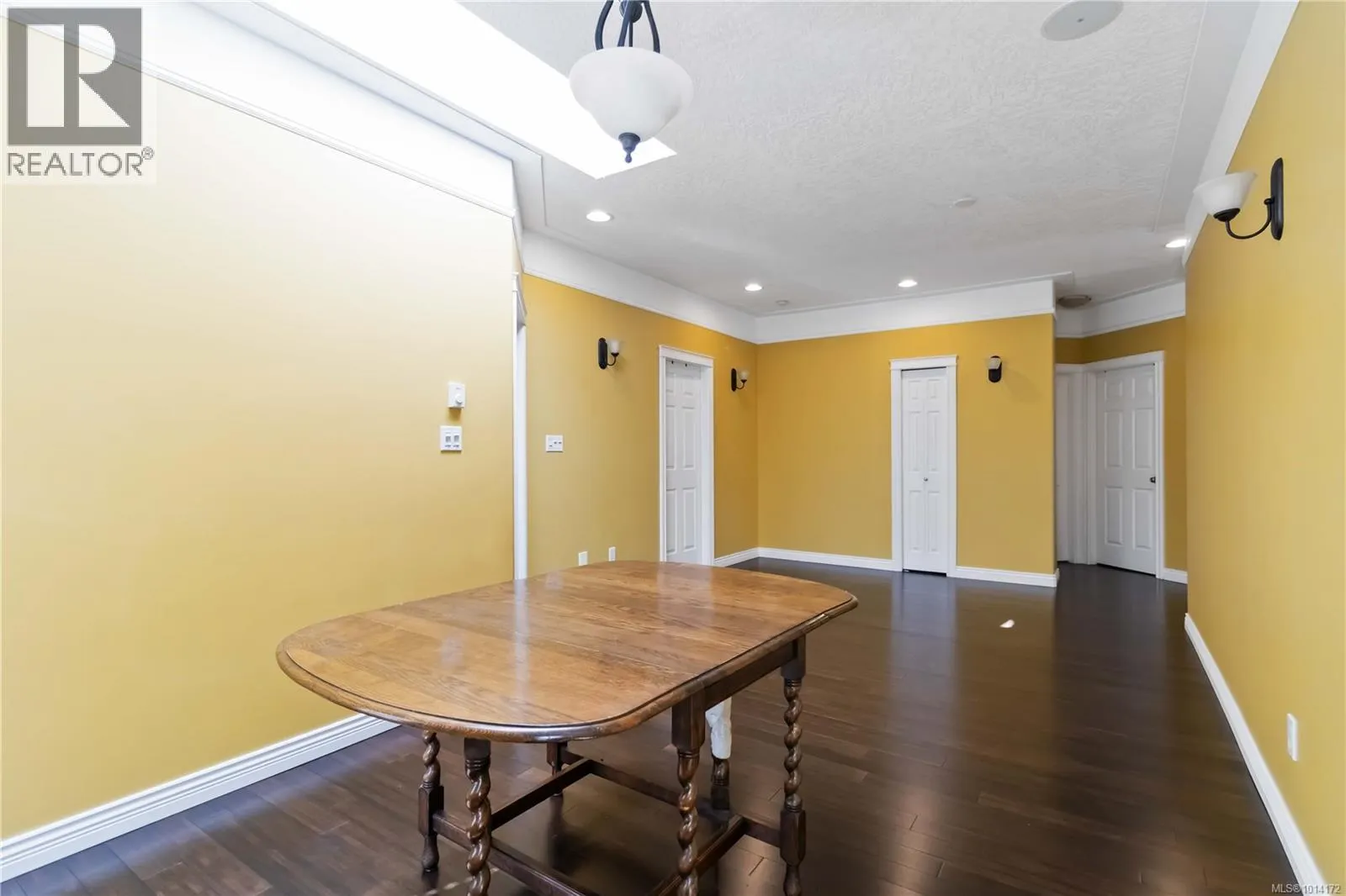 808 Jagdeep Pl