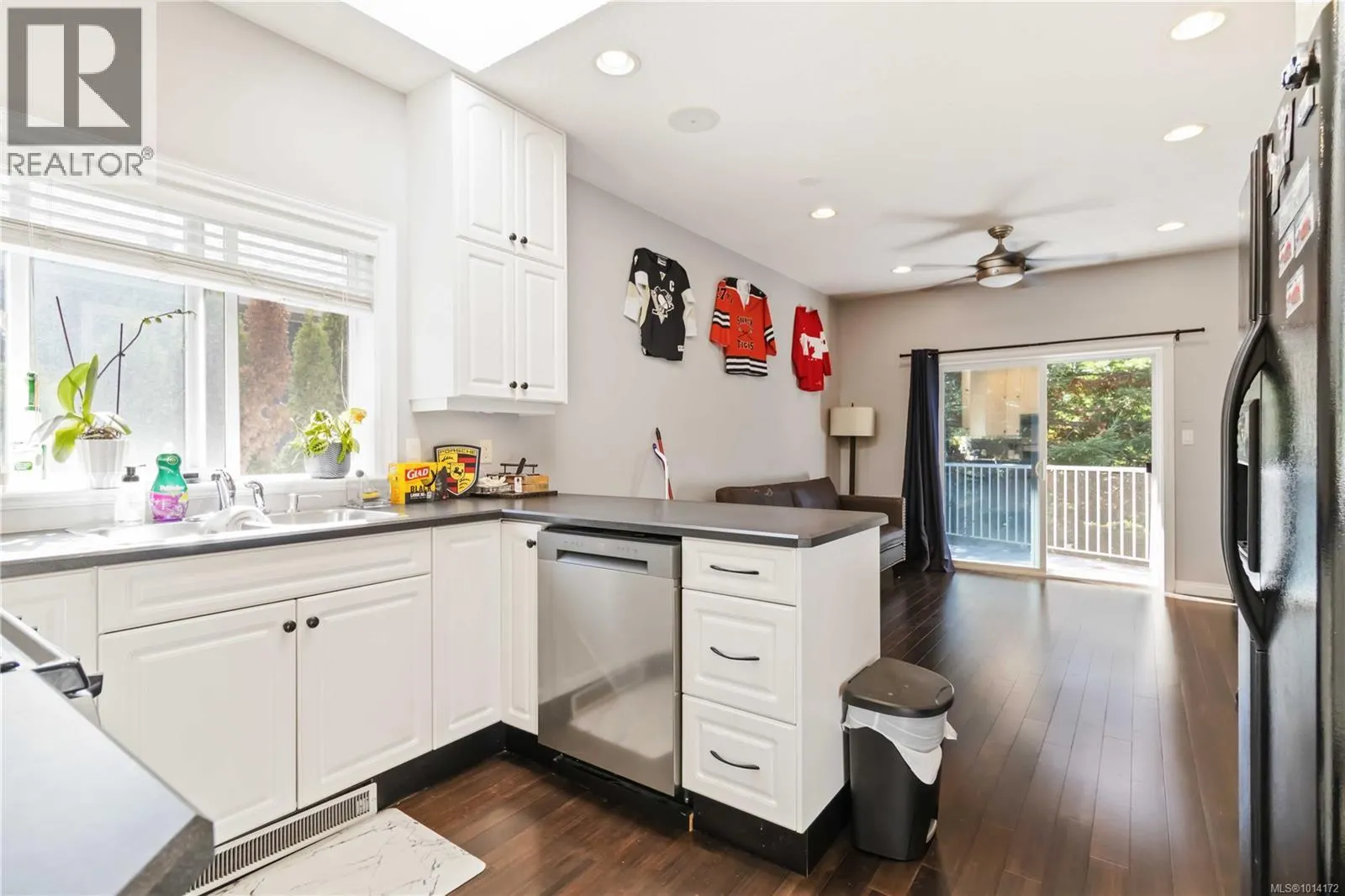 808 Jagdeep Pl