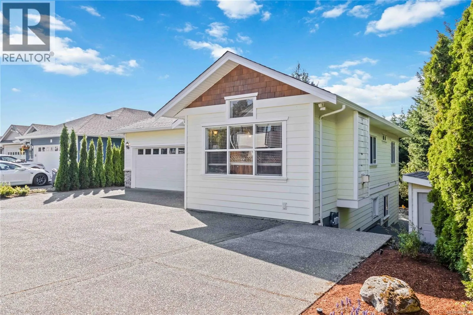 808 Jagdeep Pl
