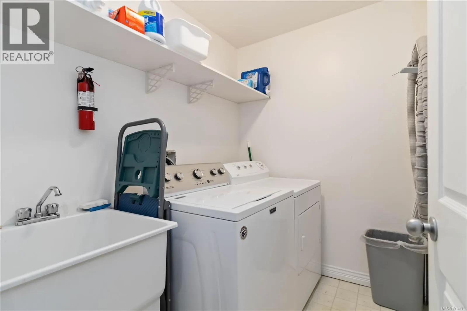 808 Jagdeep Pl