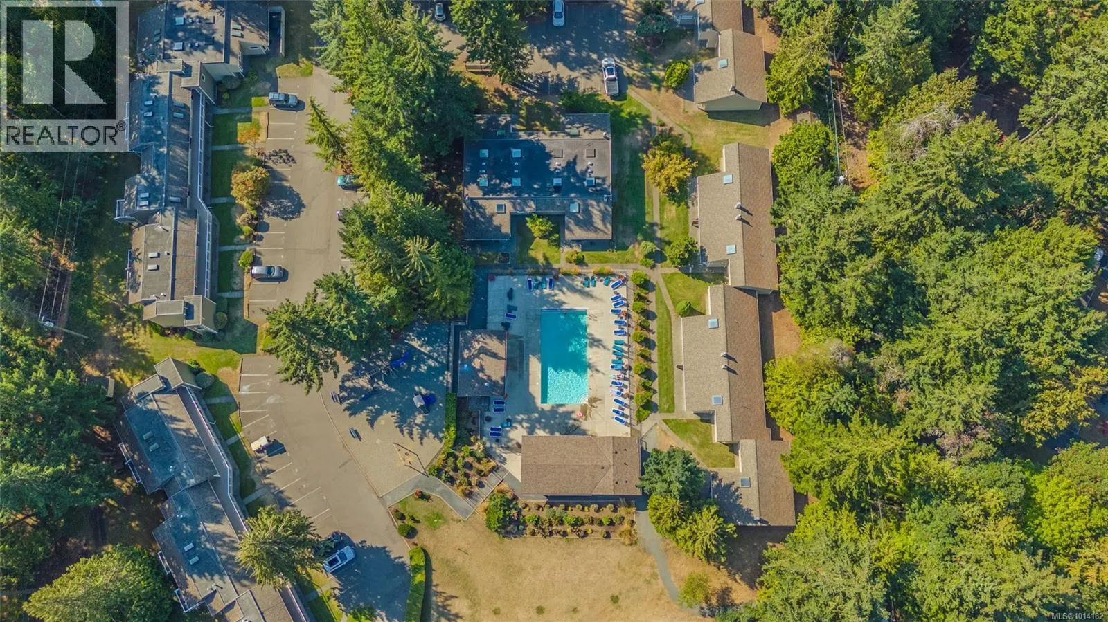 17 1135 Resort Dr