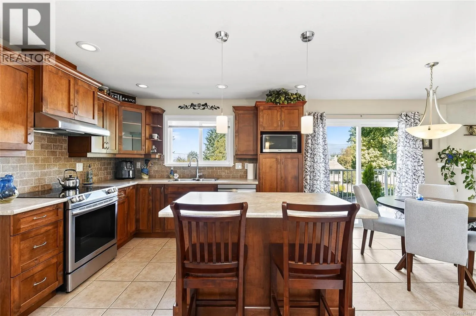 3654 Fowlie Cres