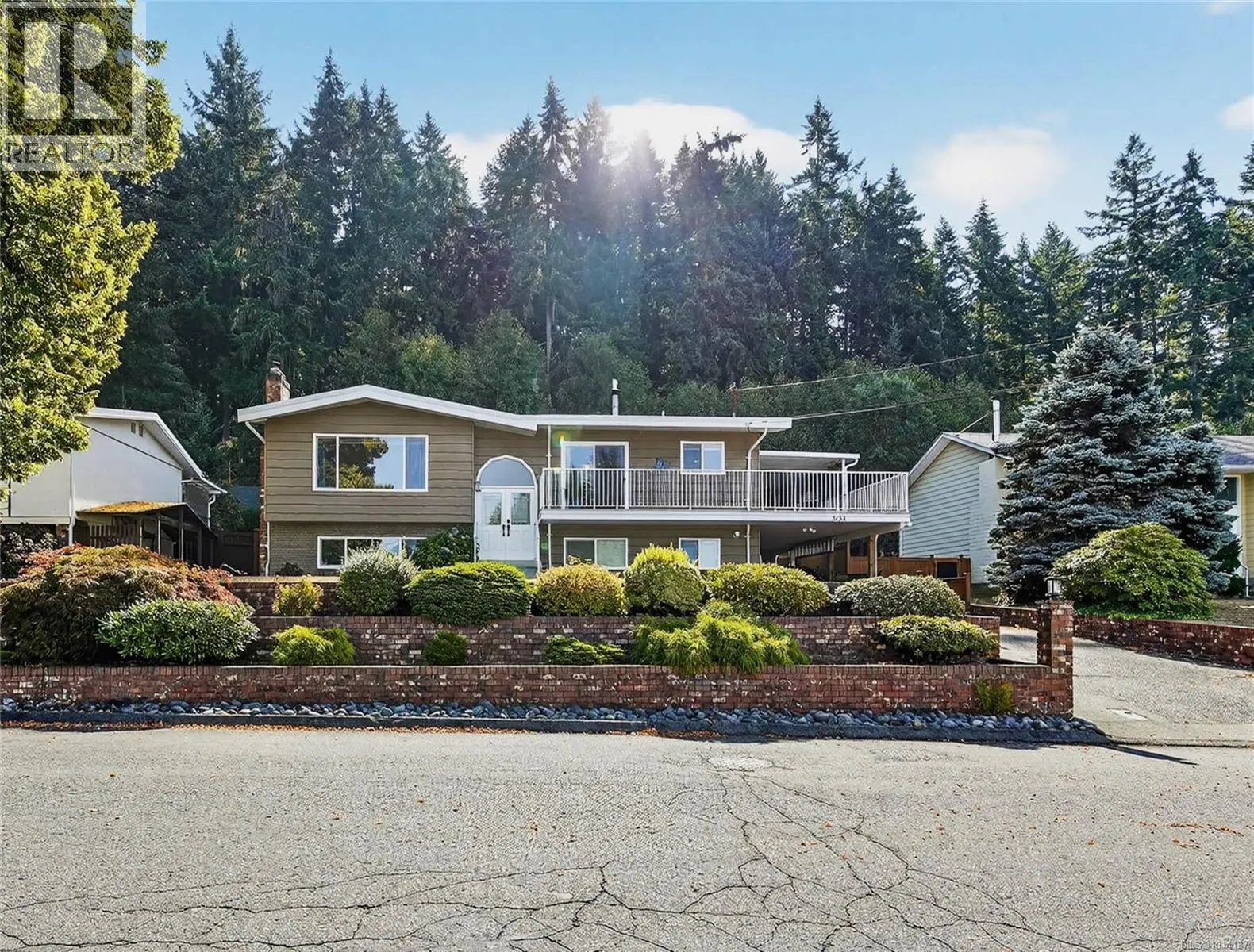 3654 Fowlie Cres